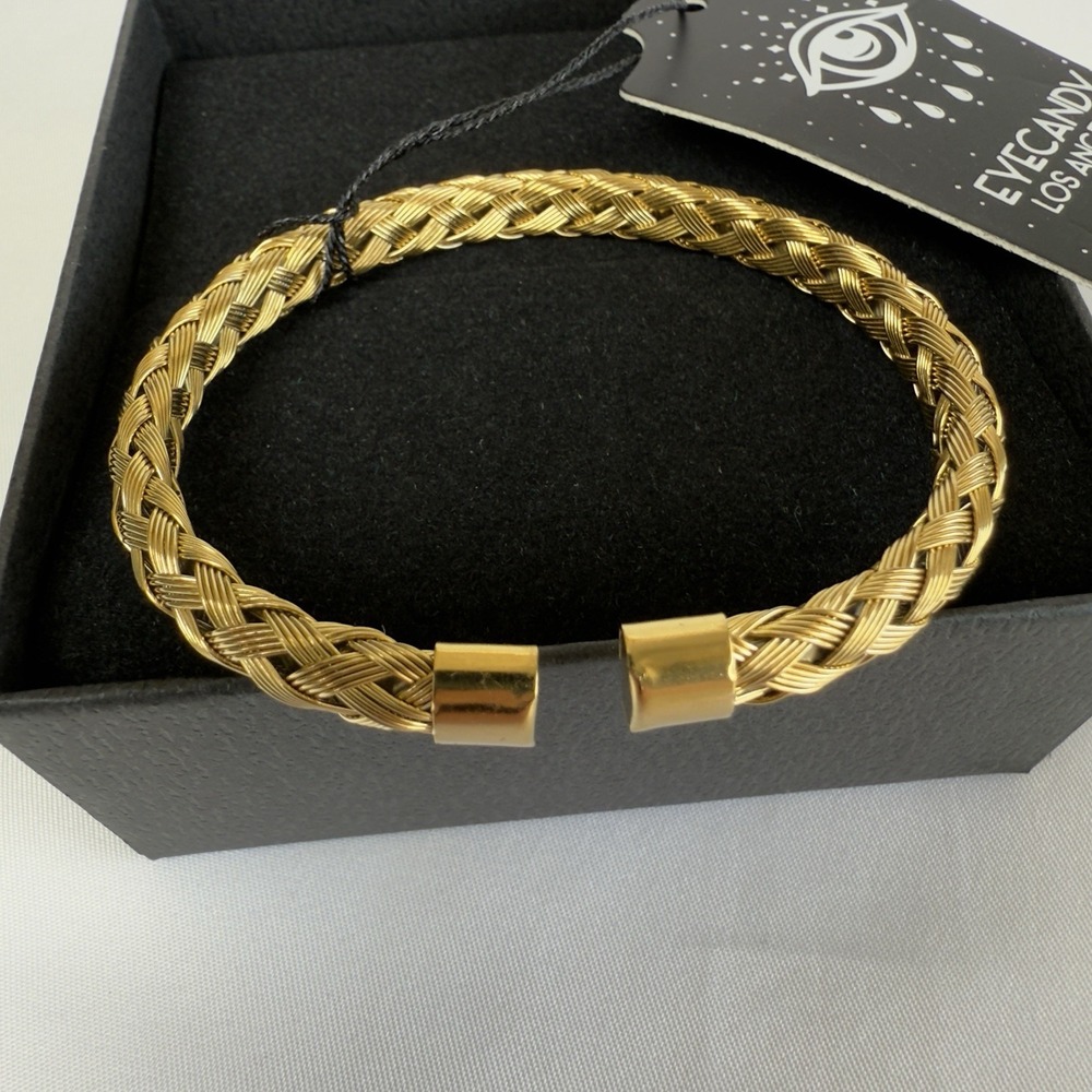 Eyecandyla Titanium Bracelet , 7" Great Piece New.